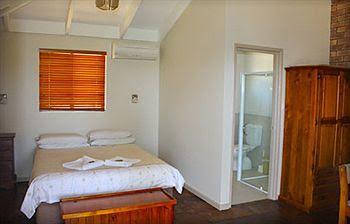 Dunsborough Cottages - SA Accommodation 0