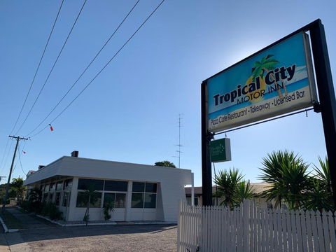 Tropical City Motor Inn - SA Accommodation 2