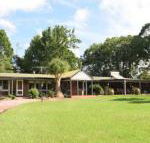 McCarthy Lake House - SA Accommodation