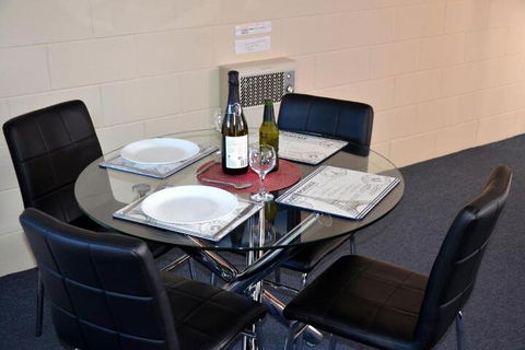 Castaway Holiday Apartments - SA Accommodation 3