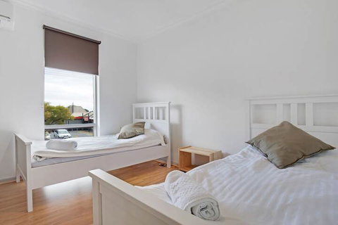 Adelaide Holiday Homes - SA Accommodation 1