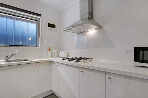 Adelaide Holiday Homes - SA Accommodation 6