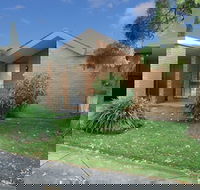 Wattle Holiday Rental - SA Accommodation