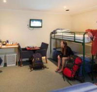 Adventure Backpackers Port Lincoln - SA Accommodation