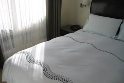 The Charles Robbins - SA Accommodation 0