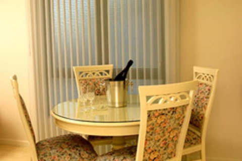 The Charles Robbins - SA Accommodation 3