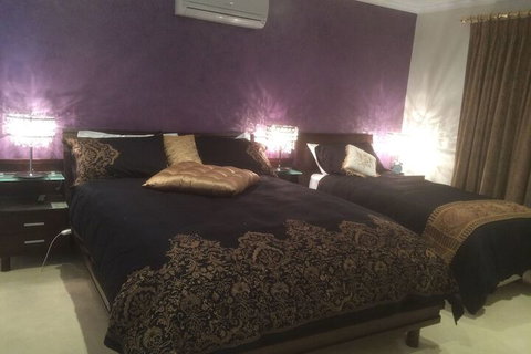 The Charles Robbins - SA Accommodation 5