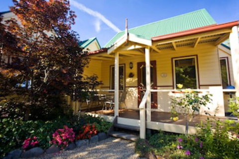 Autumn Abode Cottages Two - SA Accommodation 0