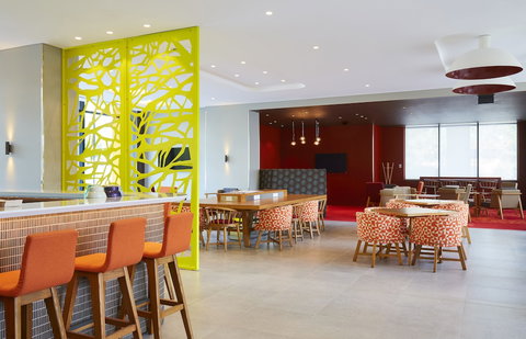 Holiday Inn Express Sydney Macquarie Park, An IHG Hotel - SA Accommodation 5
