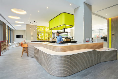 Holiday Inn Express Sydney Macquarie Park, An IHG Hotel - SA Accommodation 2