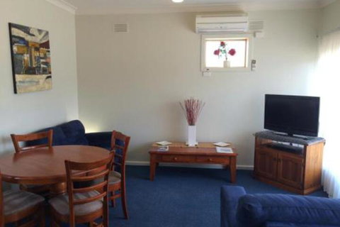 Abbey Apartments - SA Accommodation 4