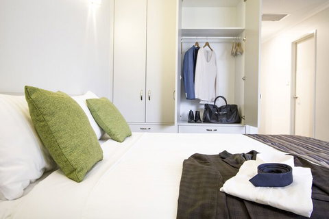 Abode Narrabundah - SA Accommodation 2