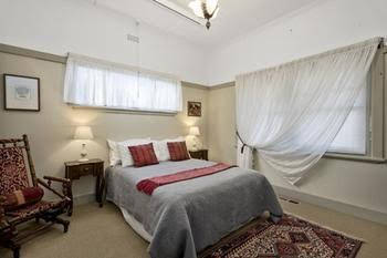 Angobys Of Kyneton - SA Accommodation 0