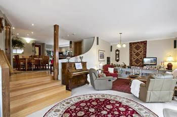 Angobys Of Kyneton - SA Accommodation 6