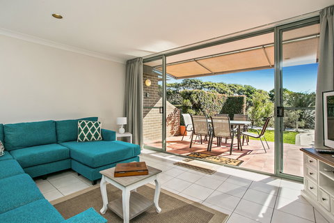 A Perfect Stay - 2 James Cook Apartments - SA Accommodation 4