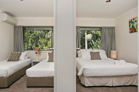 A Perfect Stay - 2 James Cook Apartments - SA Accommodation 0