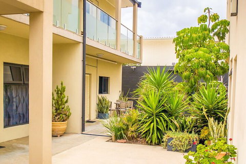 Atlantic West Beach Apartments - SA Accommodation 2