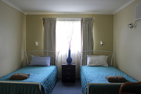 Australian Motor Homes Tourist Park - SA Accommodation 4