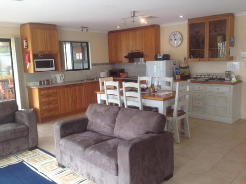 Breakaway Farmstay - SA Accommodation 4