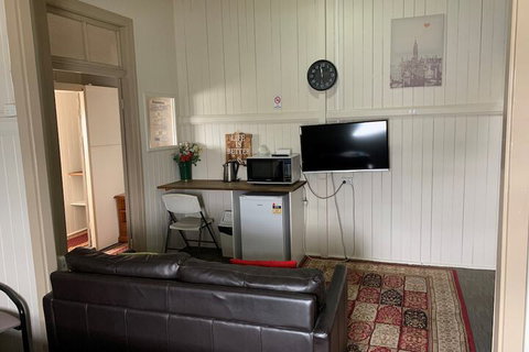 Exchange Hotel Toogoolawah - SA Accommodation 2