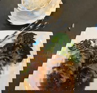 The Pot Sticker - SA Accommodation