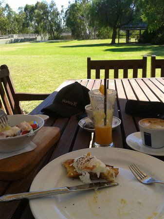 Deniliquin NSW SA Accommodation