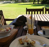 The Crossing Cafe - SA Accommodation