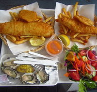 Innes' Boatshed - SA Accommodation