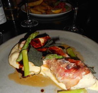 Belluci's Manuka - SA Accommodation