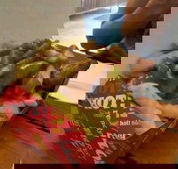 McManos Chicken Bar - SA Accommodation