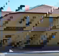 The Wicklow Hotel - SA Accommodation