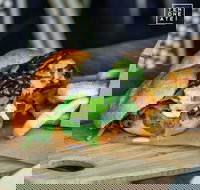 Ten One Ate - SA Accommodation