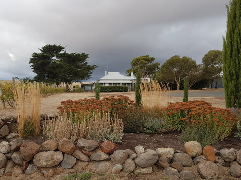 Hunter-Gatherer Vintners - SA Accommodation 2