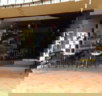 One 2 One Cafe - SA Accommodation