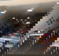 Ronnie's Place - SA Accommodation