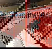 Berry Springs Tavern - SA Accommodation