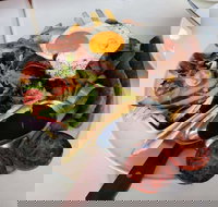 Lazy Moes - Caroline Springs - SA Accommodation