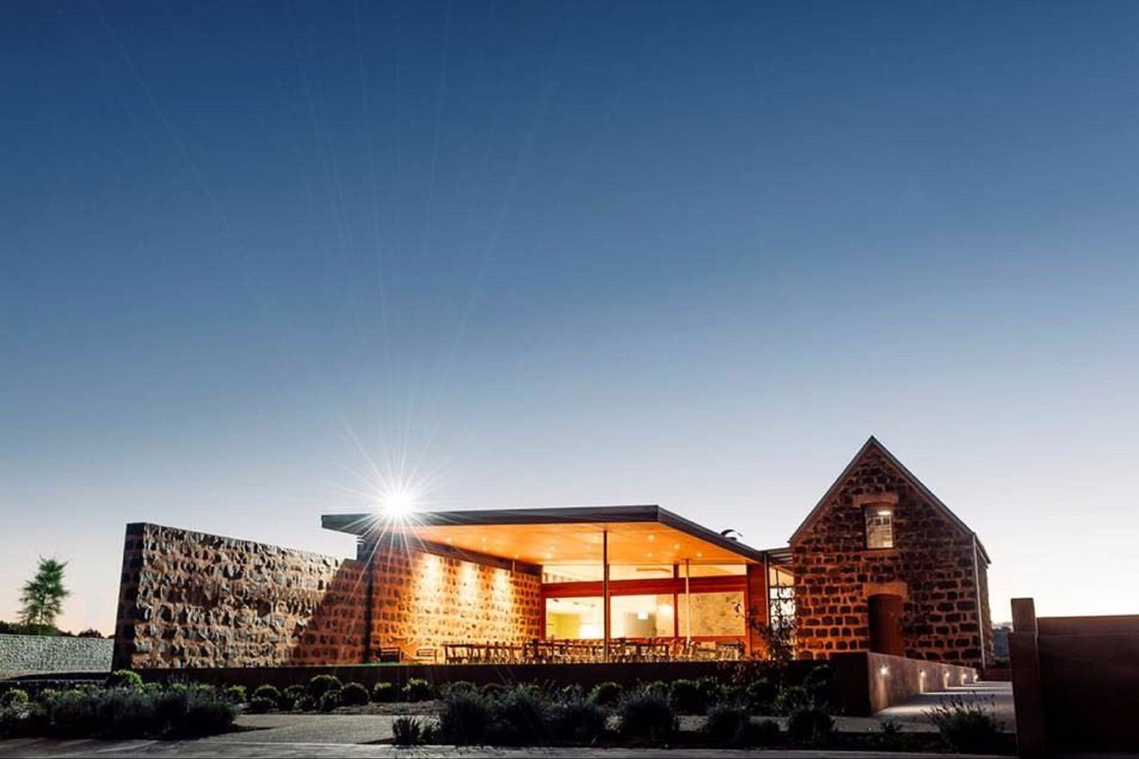 Orange NSW SA Accommodation