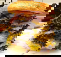 St. Burgs - Caroline Springs - SA Accommodation