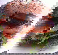 MM Burger Bar and Take Away - SA Accommodation