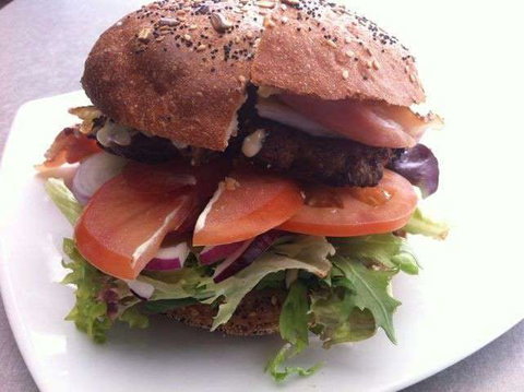 M&M Burger Bar And Take Away - SA Accommodation 0