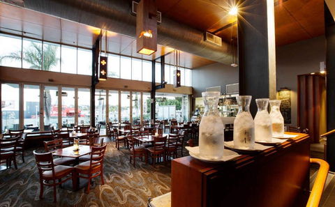 Newmarket Hotel - SA Accommodation 0