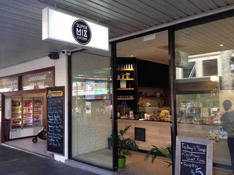 Super Mix Juicery - SA Accommodation 0