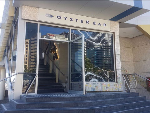 Oyster Bar - Elizabeth Quay - SA Accommodation 1