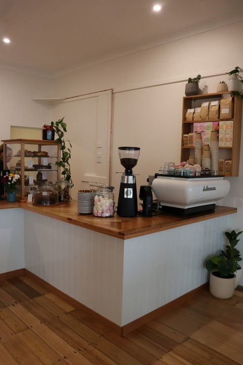 Tide Espresso Bar  - SA Accommodation 2