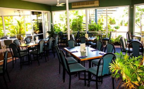 KBR’s Licensed Restaurant - SA Accommodation 0