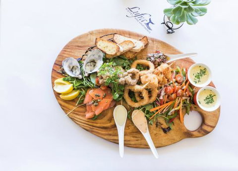 Pavement Restaurant At Lufra Hotel And Apartments - SA Accommodation 0