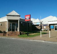 The Woodcroft Hotel - SA Accommodation