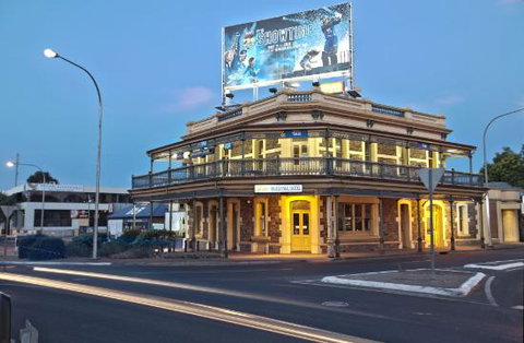 Britannia Hotel - SA Accommodation 0