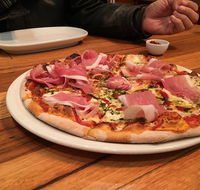 11 Inch Pizza Little Collins - SA Accommodation
